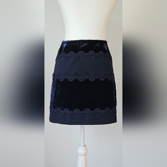 SANDRO Women's Size 1 Or Small Navy Blue Velvet Braided Mini Skirt - Picture 2 of 8